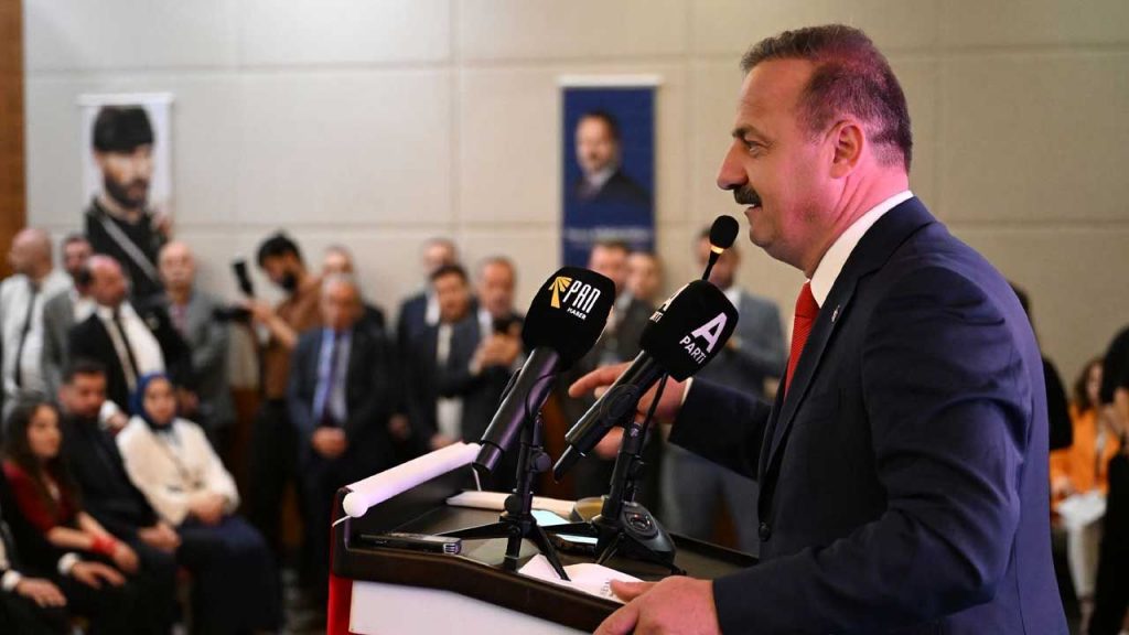 Yavuz Ağıralioğlu, Samsun’da gençlerle buluştu: "Gençlik, milletin anahtarıdır, Lozan bu memleketin tapusudur"