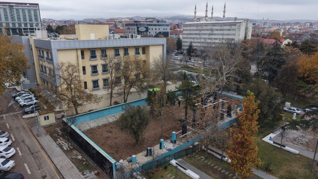 Kırıkkale’de Vefa Anıtı yükseliyor