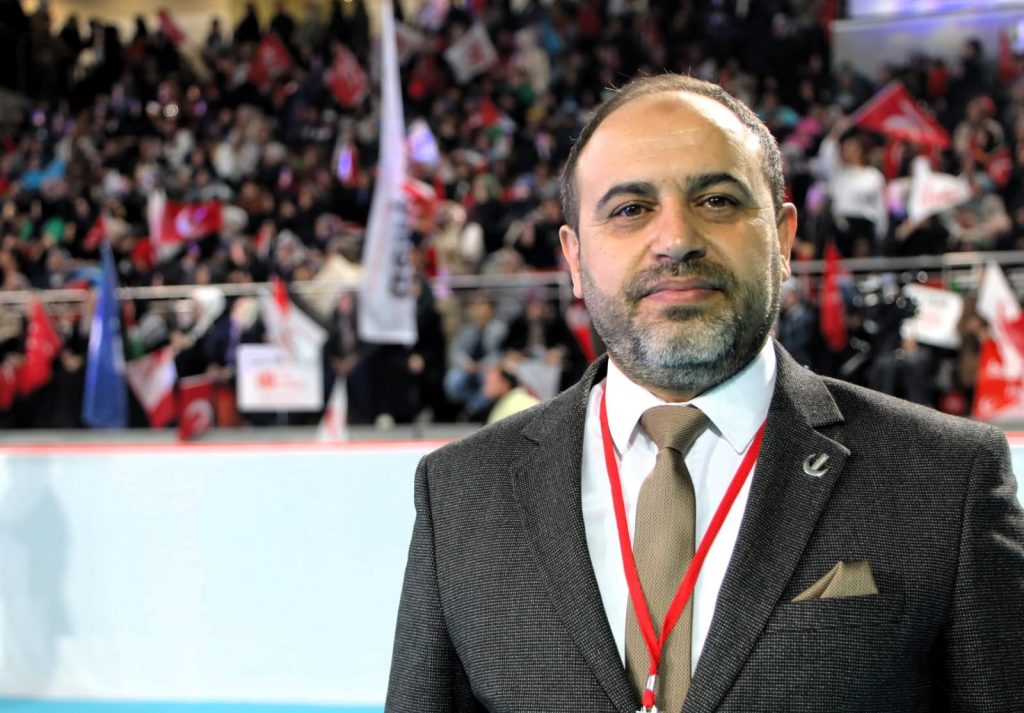 ÖZKUT ÖZDEMİR’DEN ÇOK SERT TEPKİ; “ŞOV YAPMAYIN İŞİNİZİ YAPIN”