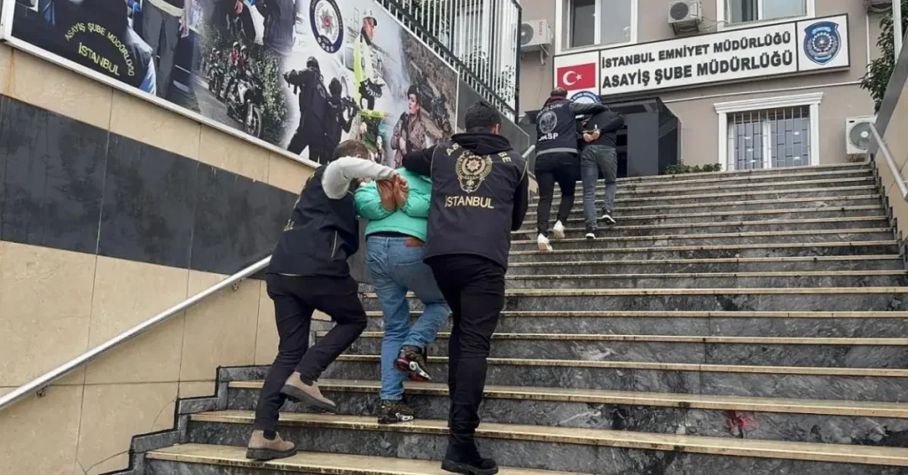 ‘Casperlar’a bilgi sızdıran 14 kişi tutuklandı