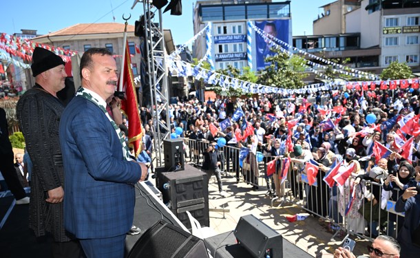 Ağıralioğlu Giresun'dan seslendi: Terörsüz Türkiye tamam teröristle müzakereye tamam değil